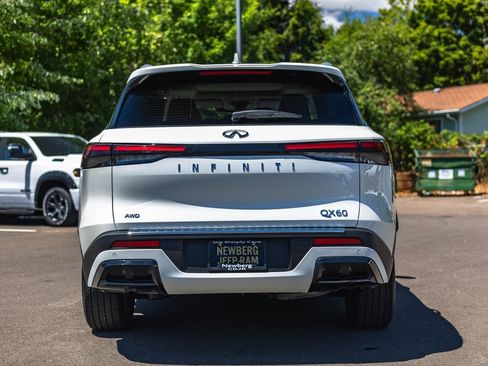 Used 2024 INFINITI QX60 Luxe AWD/4WD image 8