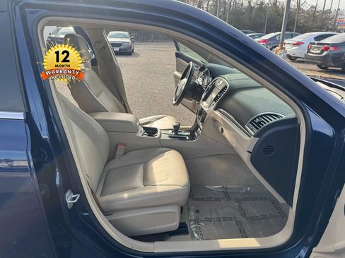 Used 2014 Chrysler 300 image 26
