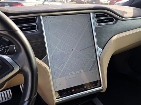 Used 2016 Tesla Model S P90D image 29