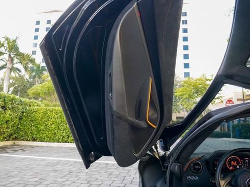 Used 2018 McLaren 720S Performance image 51