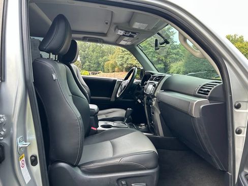 Used 2019 Toyota 4Runner SR5 Premium AWD/4WD image 51