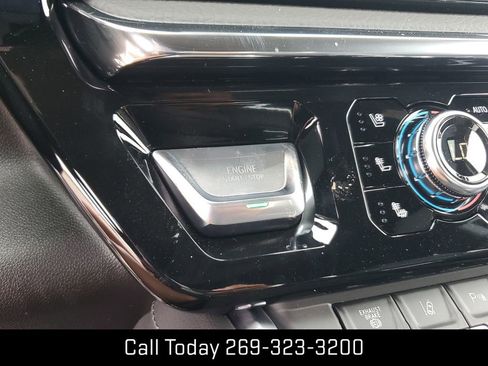 New 2025 GMC Sierra 2500 Denali w/ Denali Reserve Package image 18