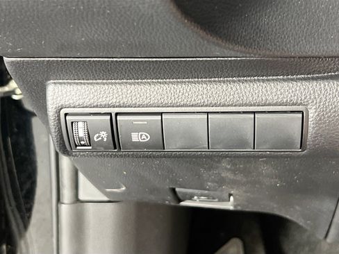 Used 2023 Toyota Corolla LE AWD/4WD image 10