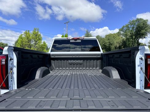 New 2026 GMC Sierra 2500 Denali Ultimate w/ Max Trailering Package image 7
