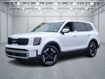 Used 2023 Kia Telluride EX w/ EX Captain's Chair Package