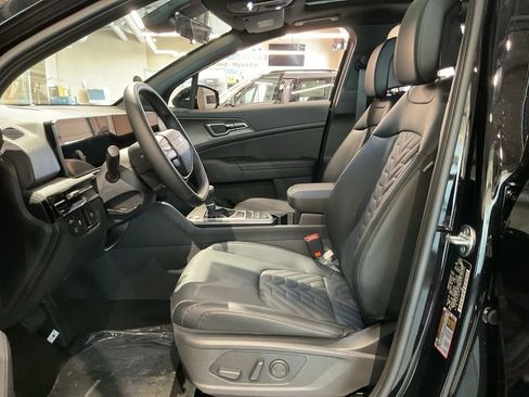 New 2026 Kia Sportage X-Line w/ X-Line Premium Package image 10