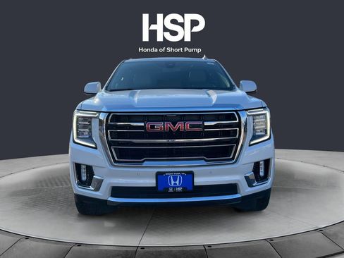 Used 2022 GMC Yukon XL SLT w/ SLT Premium Package image 8