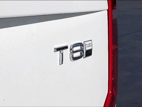 Used 2025 Volvo XC90 T8 Ultra image 11