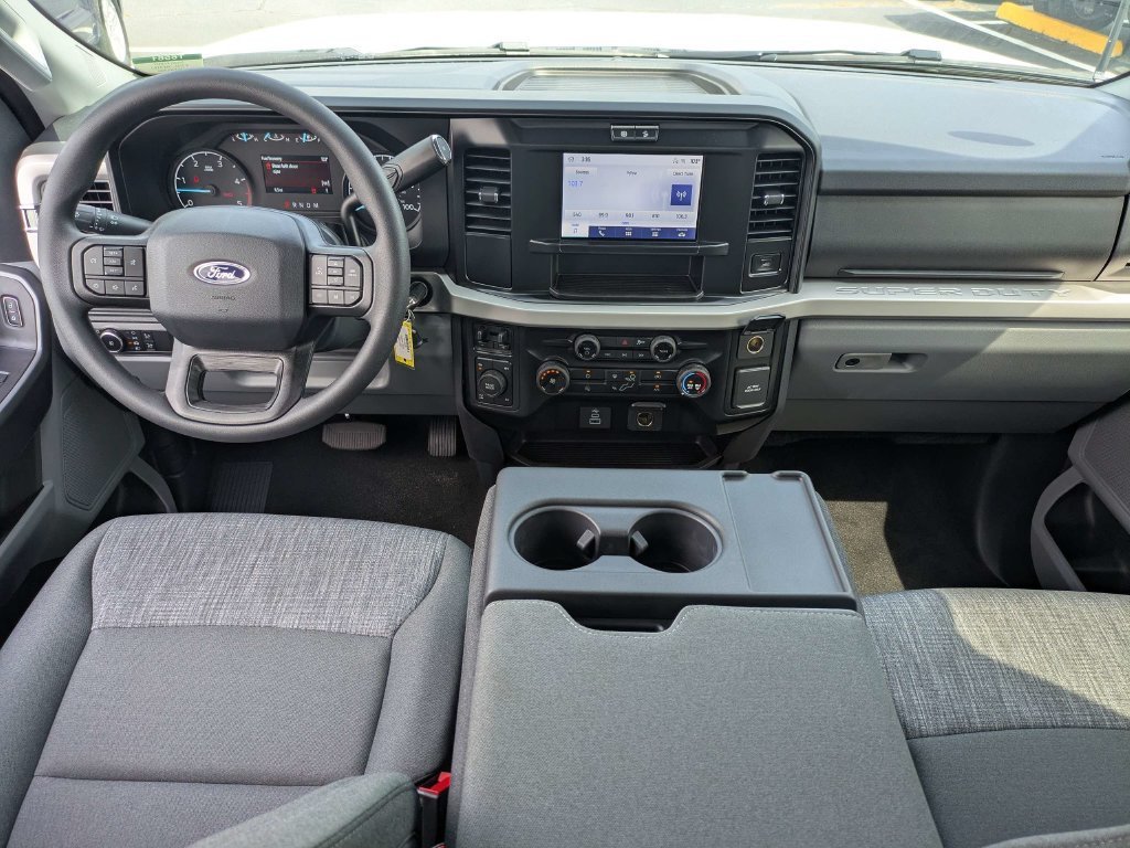 New 2026 Ford F250 XLT w/ FX4 Off-Road Package AWD/4WD image 37