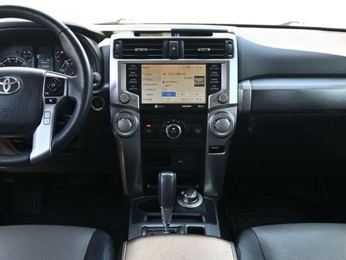 Used 2021 Toyota 4Runner SR5 Premium w/ Moonroof Package AWD/4WD image 9