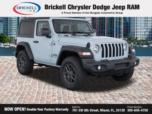 Used 2024 Jeep Wrangler Sport AWD/4WD image 2