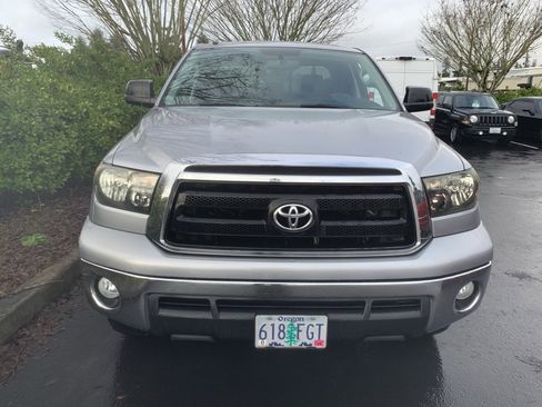 Used 2010 Toyota Tundra 4x4 Double Cab image 6