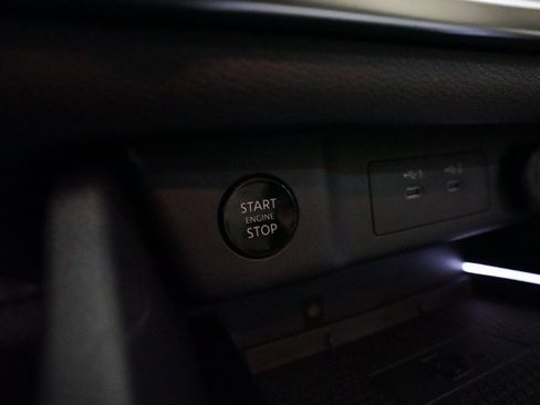 Certified 2025 Nissan Rogue SL w/ Tech Package image 31