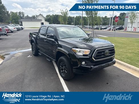 Used 2023 Toyota Tacoma SR5 w/ Technology Package AWD/4WD image 1
