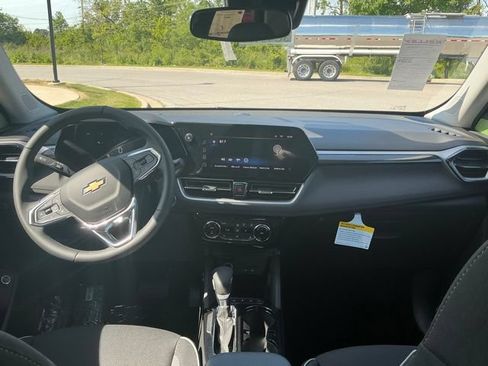 New 2026 Chevrolet TrailBlazer LT w/ Convenience Package AWD/4WD image 21