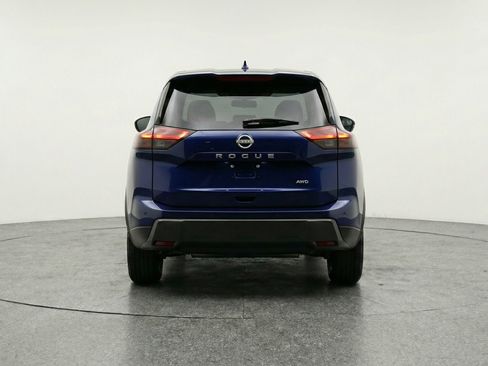 Used 2025 Nissan Rogue SV FWD image 7
