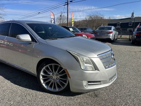 Used 2013 Cadillac XTS Platinum AWD/4WD image 4