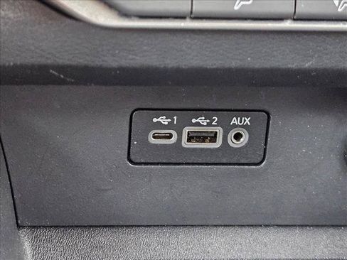 Used 2025 Nissan Altima 2.5 SV FWD image 21