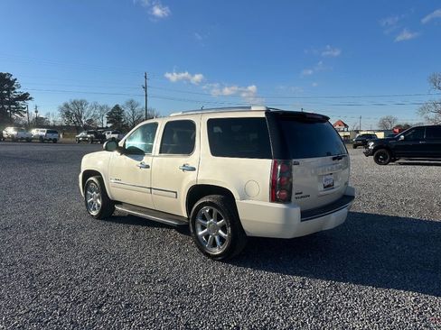 Used 2009 GMC Yukon Denali image 4