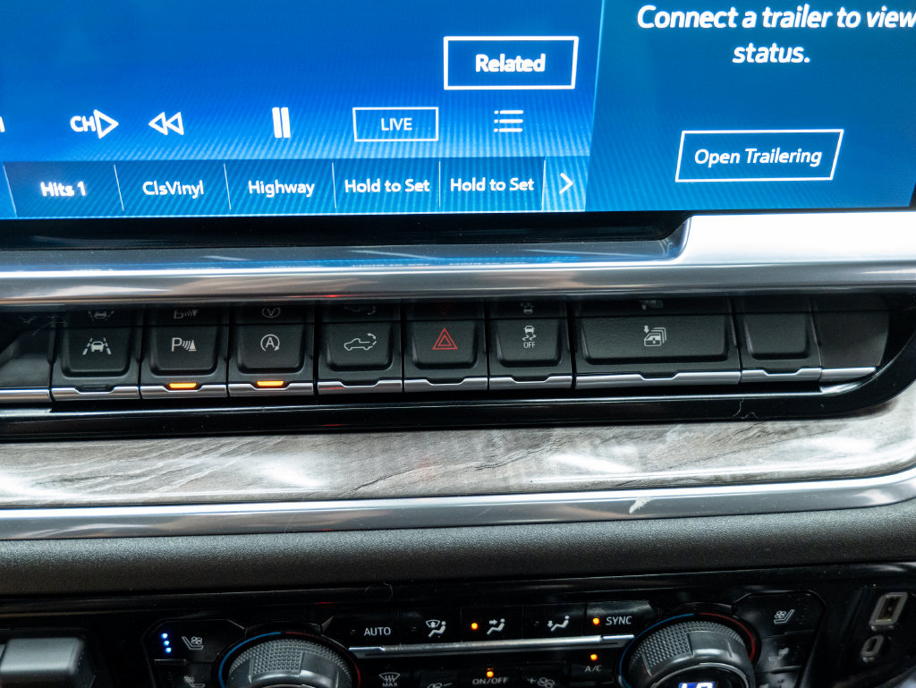 Used 2023 Chevrolet Silverado 1500 LTZ w/ LTZ Premium Package AWD/4WD image 44