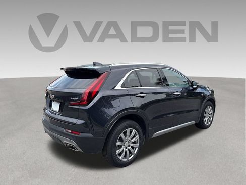 Used 2023 Cadillac XT4 Premium Luxury w/ Cold Weather Package AWD/4WD image 31