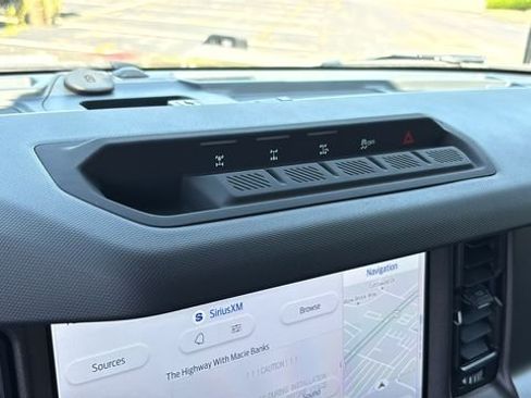 New 2026 Ford Bronco Badlands AWD/4WD image 16