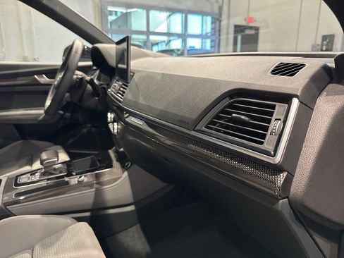Used 2024 Audi SQ5 Prestige image 38