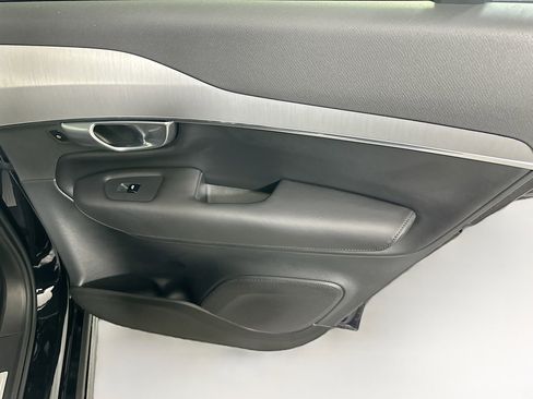 Used 2024 Volvo XC90 B5 Core image 31