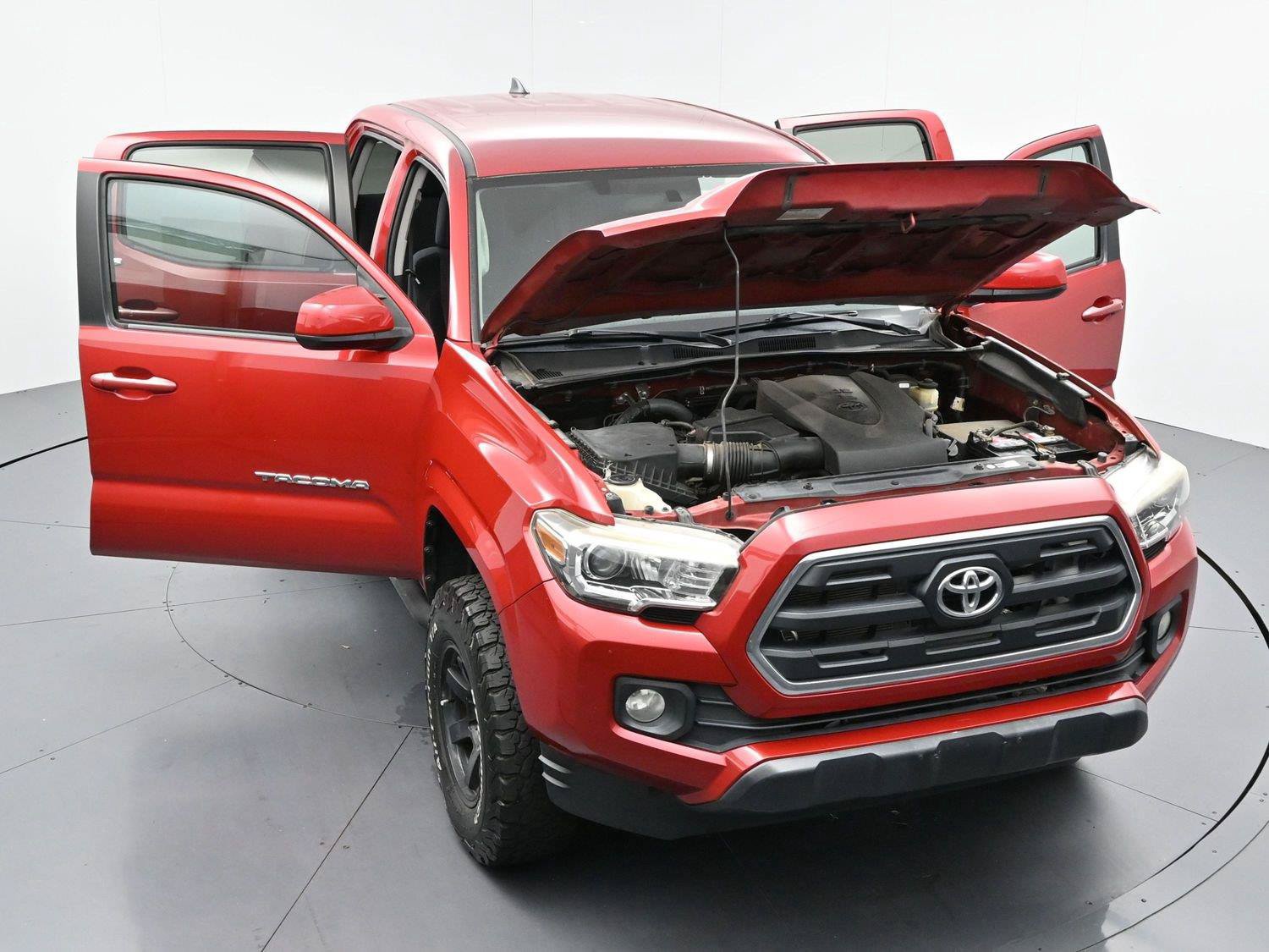 Used 2016 Toyota Tacoma SR5 w/ Towing Package RWD image 37