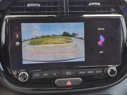 Used 2025 Kia Soul S FWD image 18