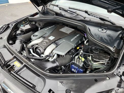 Used 2014 Mercedes-Benz GL 63 AMG GL 63 AMG Sport Utility 4D w/ Accessory Chrome Package image 26