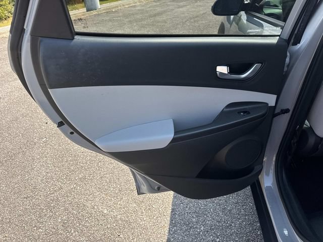 Used 2022 Hyundai Kona SEL w/ Convenience Package FWD image 14
