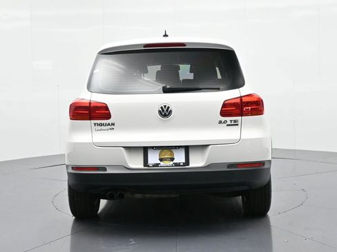 Used 2014 Volkswagen Tiguan S image 7