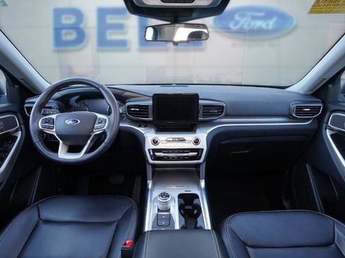 Certified 2021 Ford Explorer XLT w/ Equipment Group 202A image 16