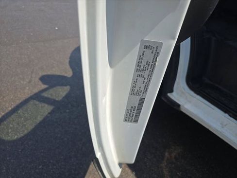 Used 2025 RAM ProMaster 2500 w/ Convenience Group FWD image 18