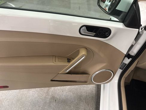 Used 2016 Volkswagen Beetle 1.8T FWD image 28