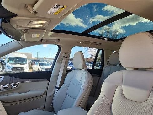 New 2025 Volvo XC90 B6 Ultra w/ Protection Package image 24