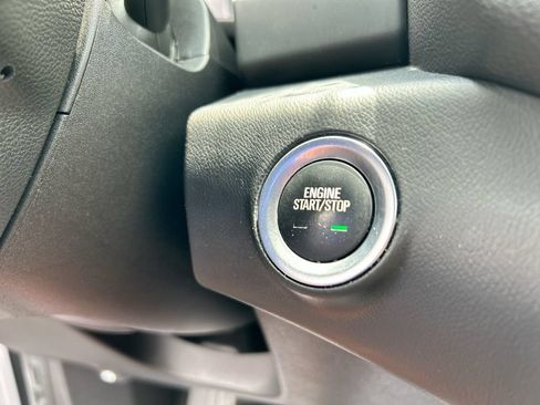 Used 2019 GMC Terrain SLT w/ Preferred Package AWD/4WD image 16