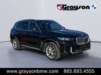 Used 2024 BMW X5 xDrive50e video 1