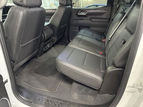 Used 2025 GMC Sierra 1500 SLT image 24