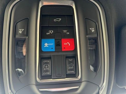 New 2026 Jeep Grand Cherokee Altitude AWD/4WD image 26