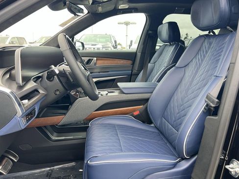 New 2026 Cadillac Vistiq Premium Luxury AWD/4WD image 26