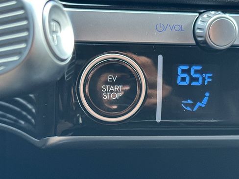 Used 2024 Hyundai Ioniq 5 SE image 23