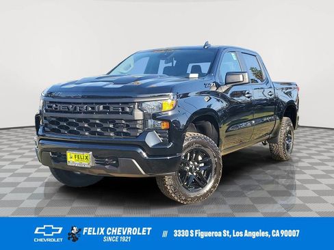 New 2026 Chevrolet Silverado 1500 Custom Trail Boss w/ Dark Appearance Package image 1