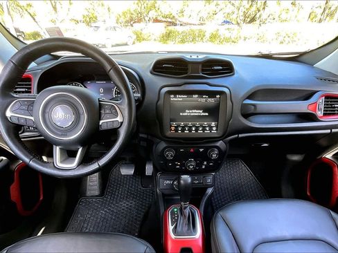 Used 2020 Jeep Renegade Trailhawk w/ Premium Leather Group image 7