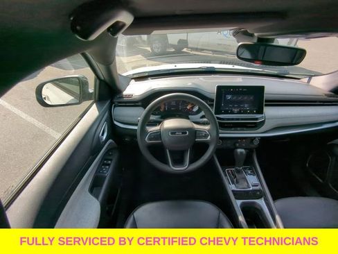 Used 2024 Jeep Compass Latitude AWD/4WD image 39