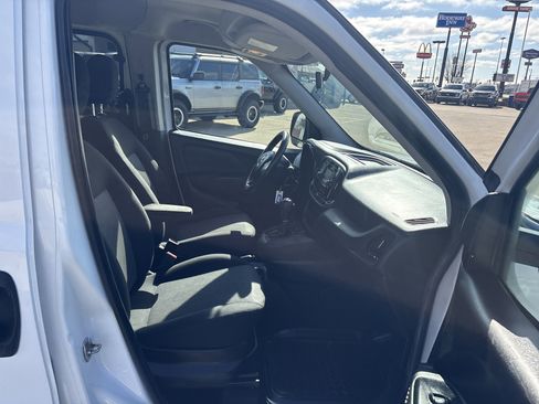 Used 2017 RAM ProMaster City Tradesman SLT w/ Rear Back-up Camera Group image 8