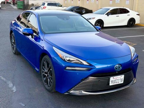 Used 2021 Toyota Mirai RWD image 13