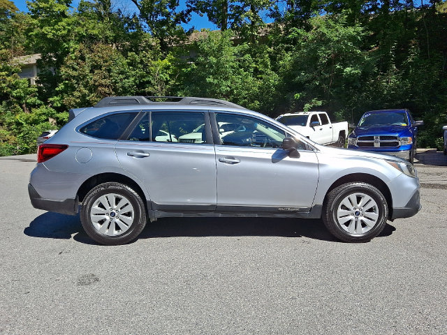 Used 2019 Subaru Outback 2.5i AWD/4WD image 12