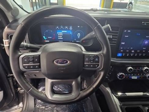 Used 2025 Ford F250 Lariat w/ Black Appearance Package AWD/4WD image 36